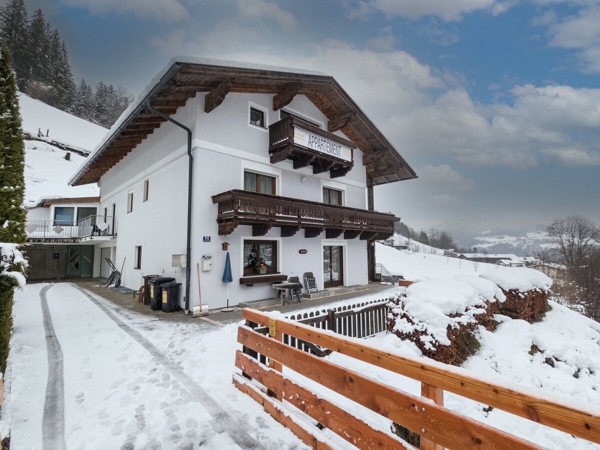 Cosy apartment with balcony