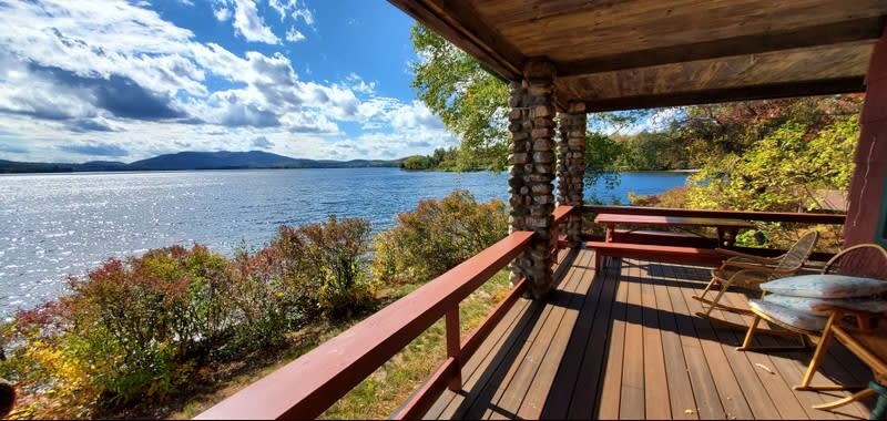 Rare Gem on Lake Sunapee Great for Family Reunions