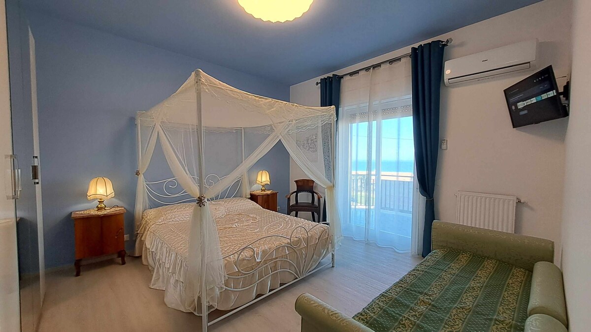 Superior room with Sea view