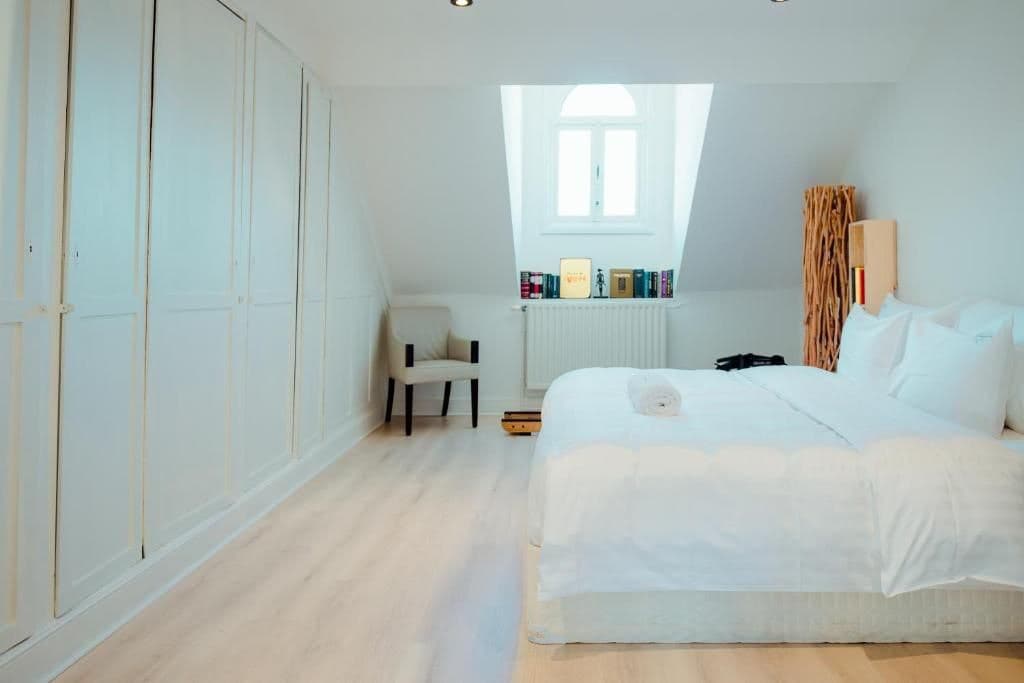 One Bedroom Suite in the heart of the city