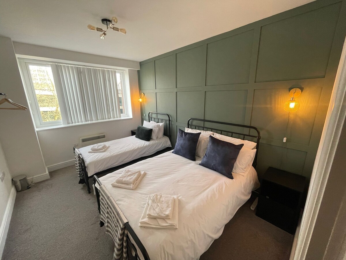 Stylish 1-Bed Apartment in Swindon