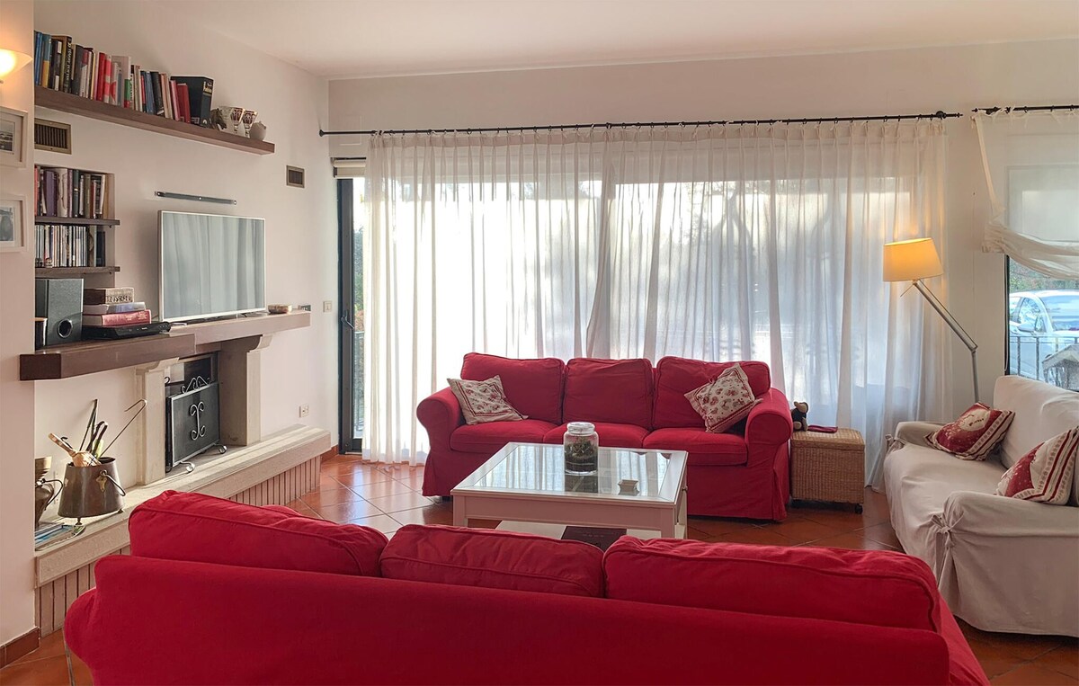 Beautiful home in Isernia with Wi-Fi