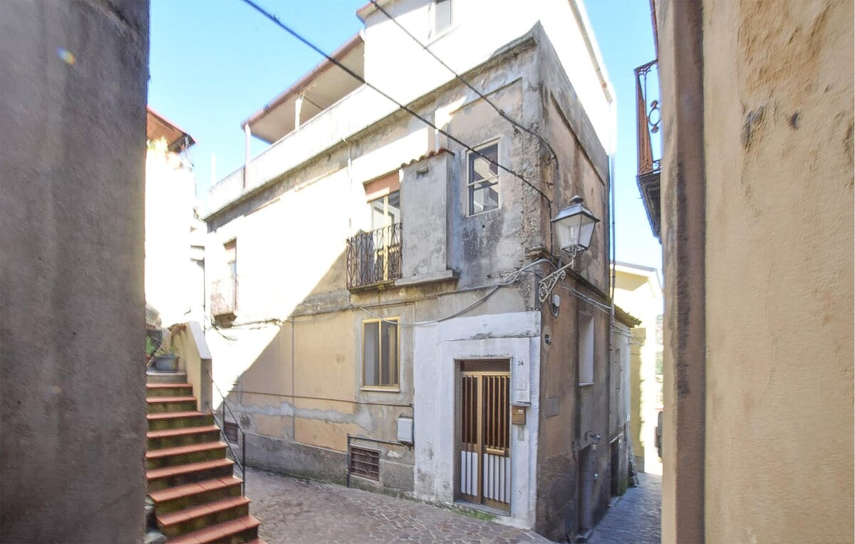 Nice home in Davoli with kitchen