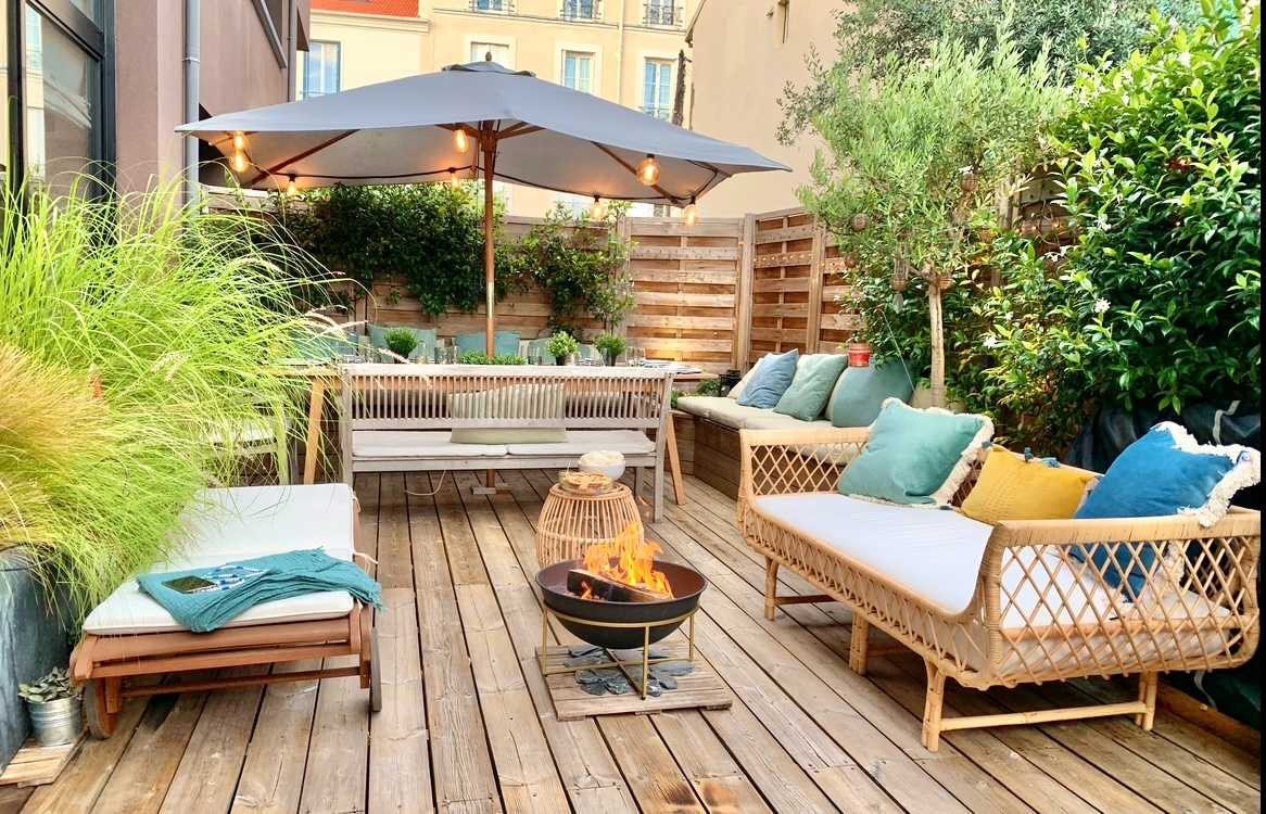 Exceptional house - Terrace/Parking - Courbevoie