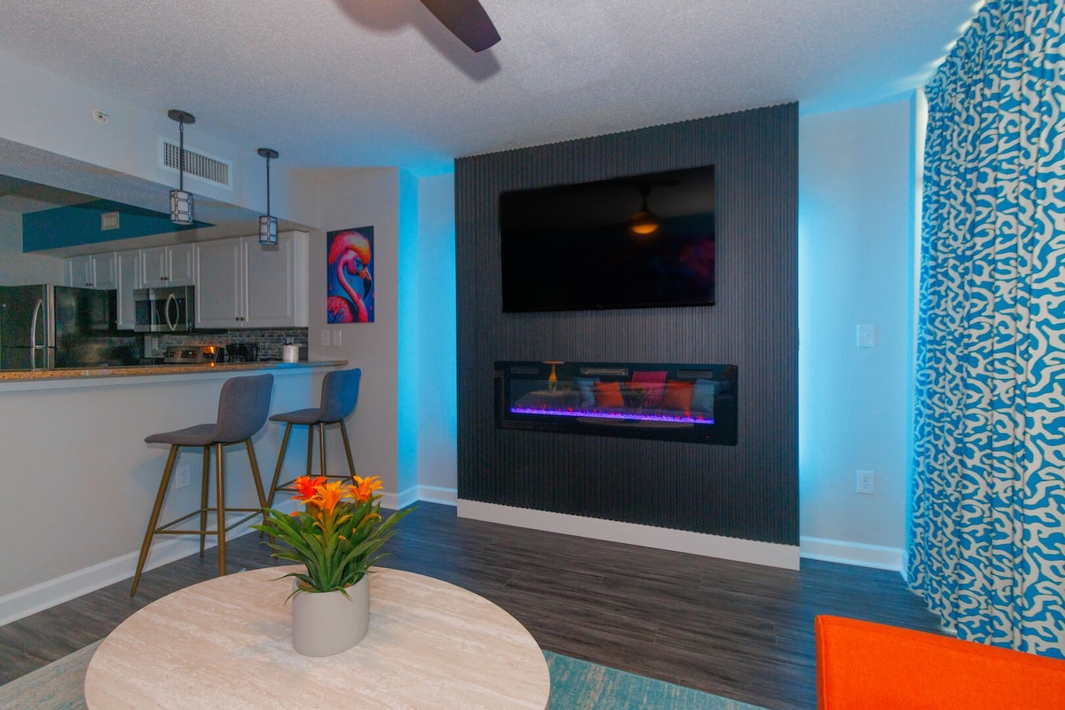 Penthouse Suite! LED Fireplace -Dunes Village 1405