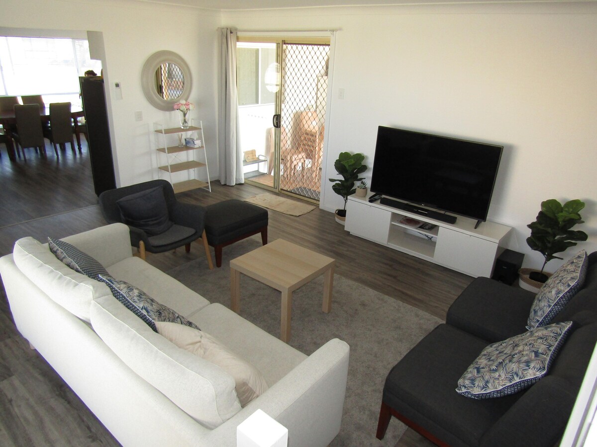 Seaview Retreat - Modern 3 bedroom holiday home