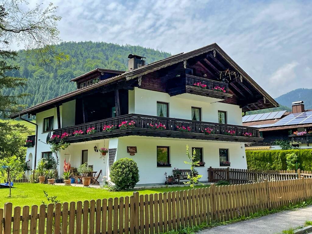 Wohnung 1 mit Ostbalkon (Haus Hochhäusler)