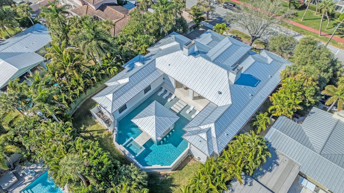 Dream Island | Luxury Home w/ Private Heated Pool