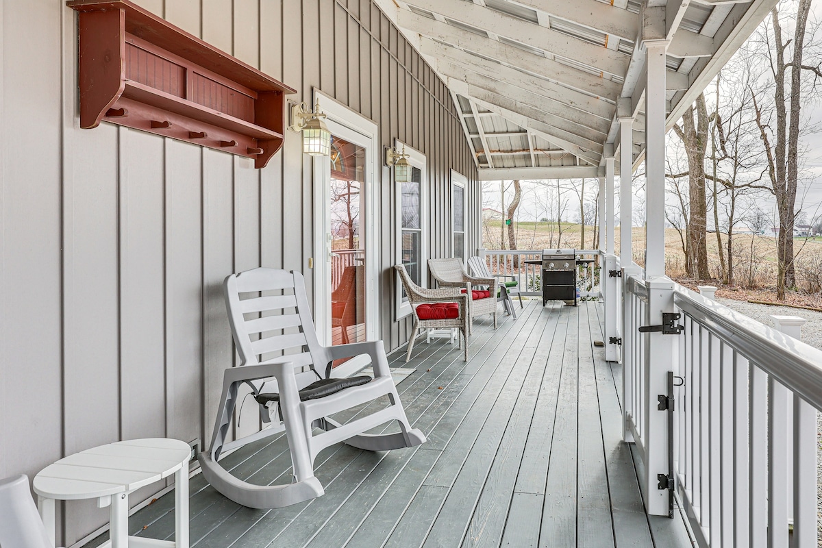 'Happy Haven Hill' Cabin w/ Patio & Fire Pit!