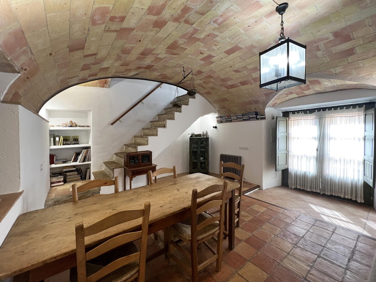 Rental charming town house in Regencós.