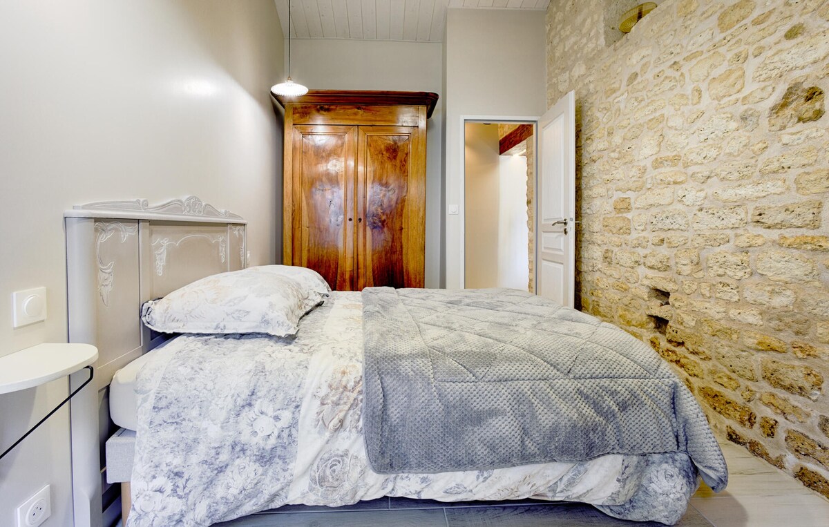 2 bedroom beautiful home in Saint-Pierre-d'Oléron