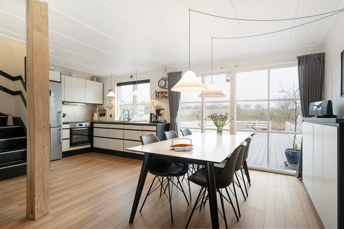 Beautiful apartment in Øer Maritime Holiday