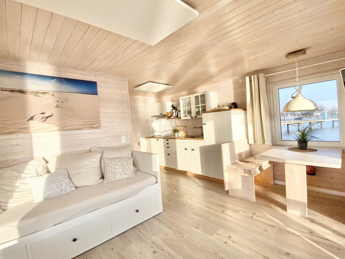 Houseboat South Beach