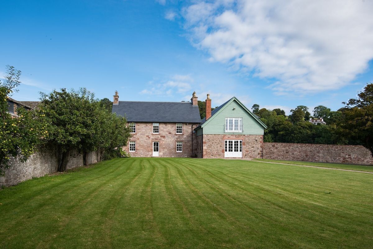 Dryburgh Farmhouse