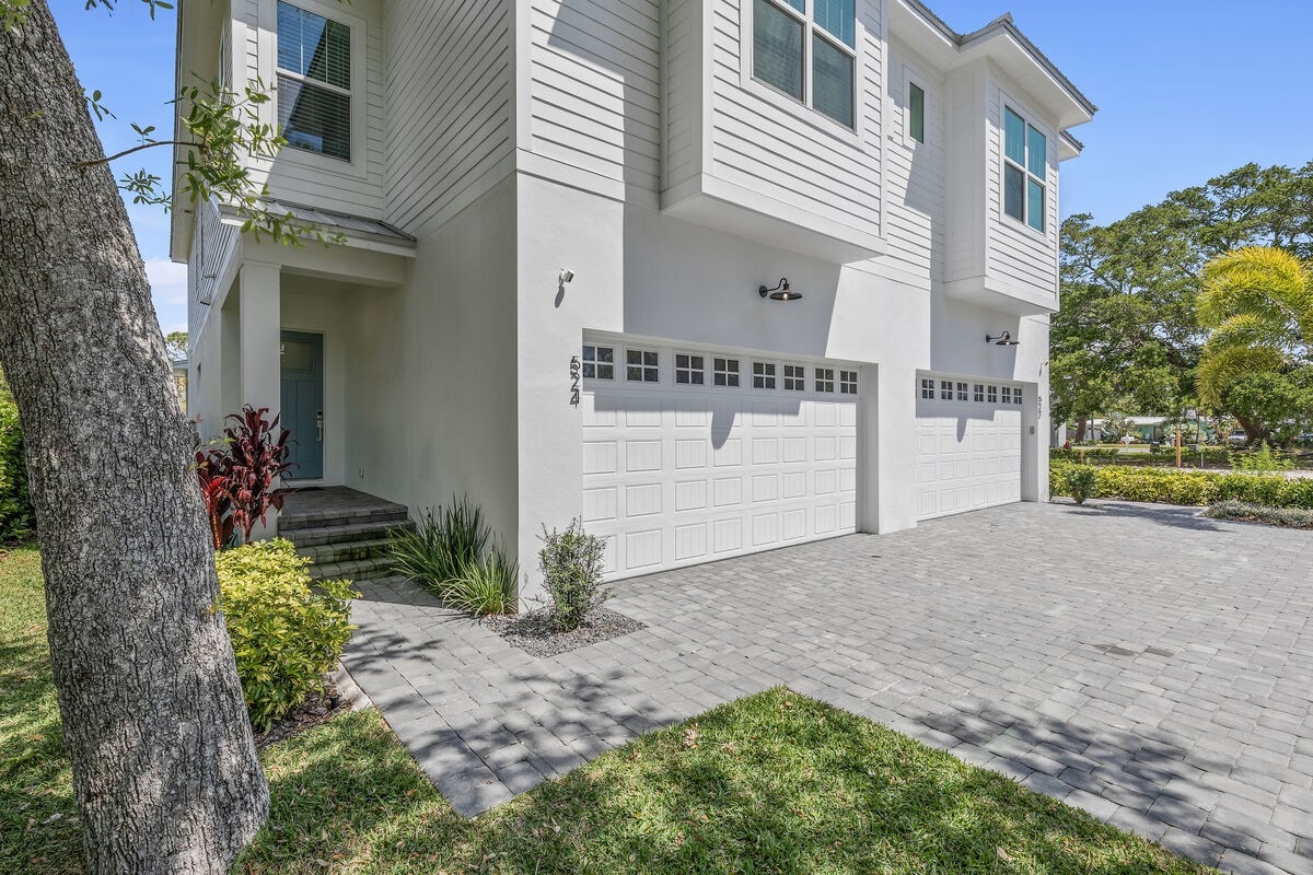 NEW Saltwater Pool,Boat Slip, Walk to Flagler Ave!