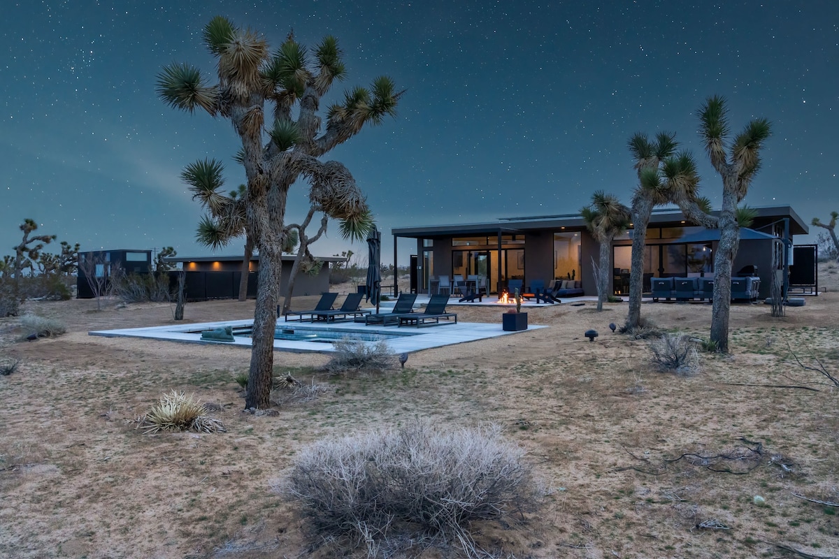 Spellbound- Modern Desert Residence w Pool & Piano