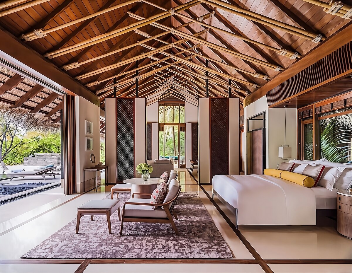 Grand Beach Villa at One&Only Reethi Rah!