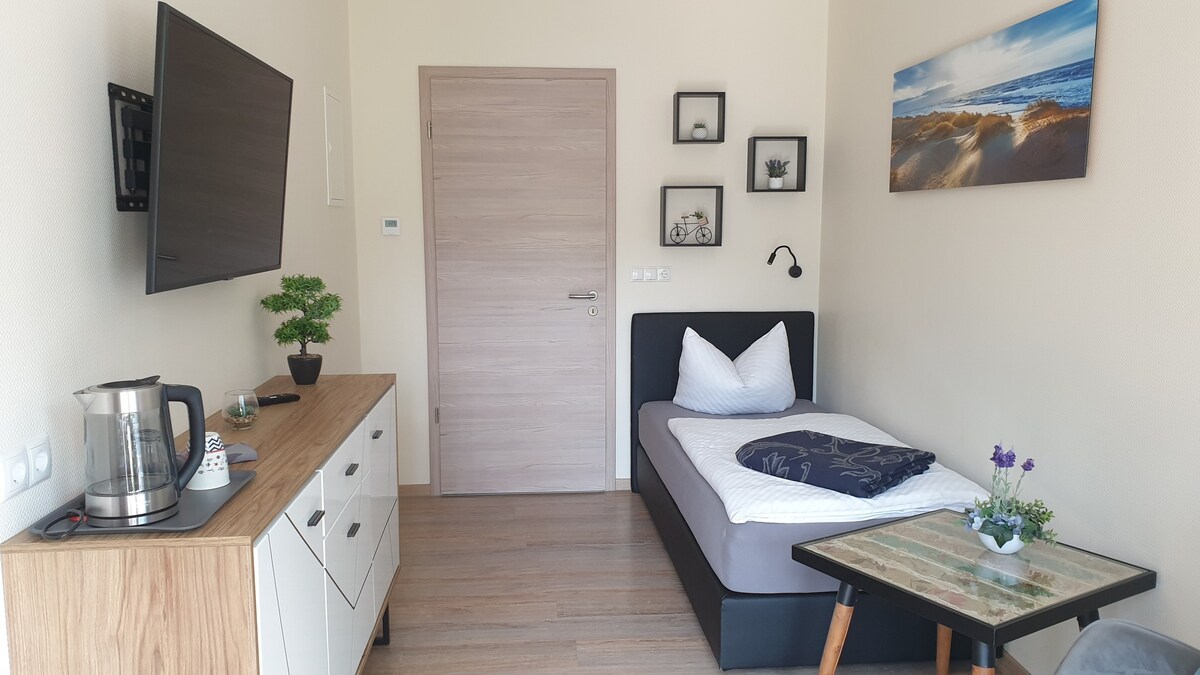 Single room-Terrace-Comfort-Private Bathroom-Neben