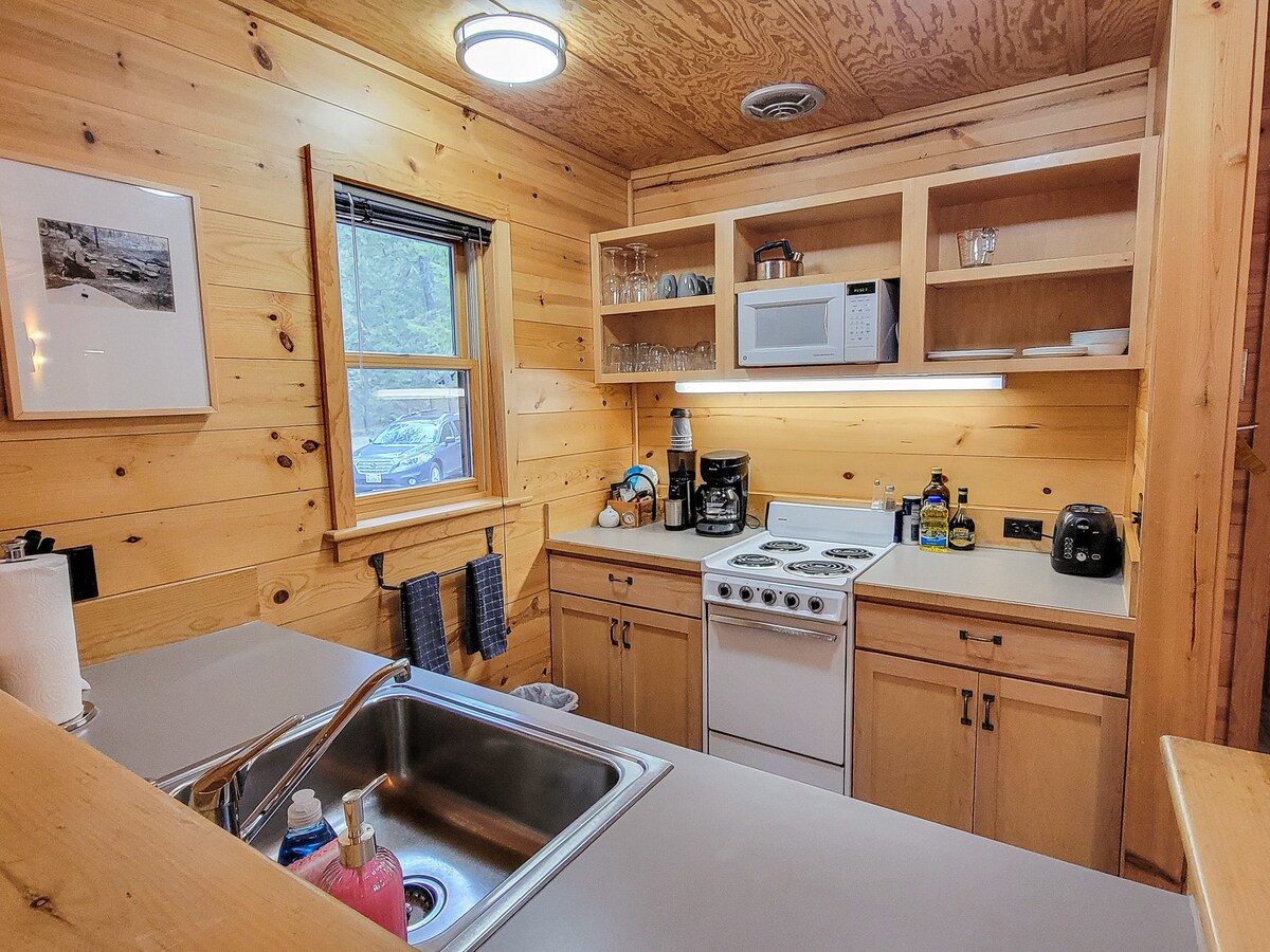 Mazama Panorama - 2 bedroom cabin at Wilson Ranch
