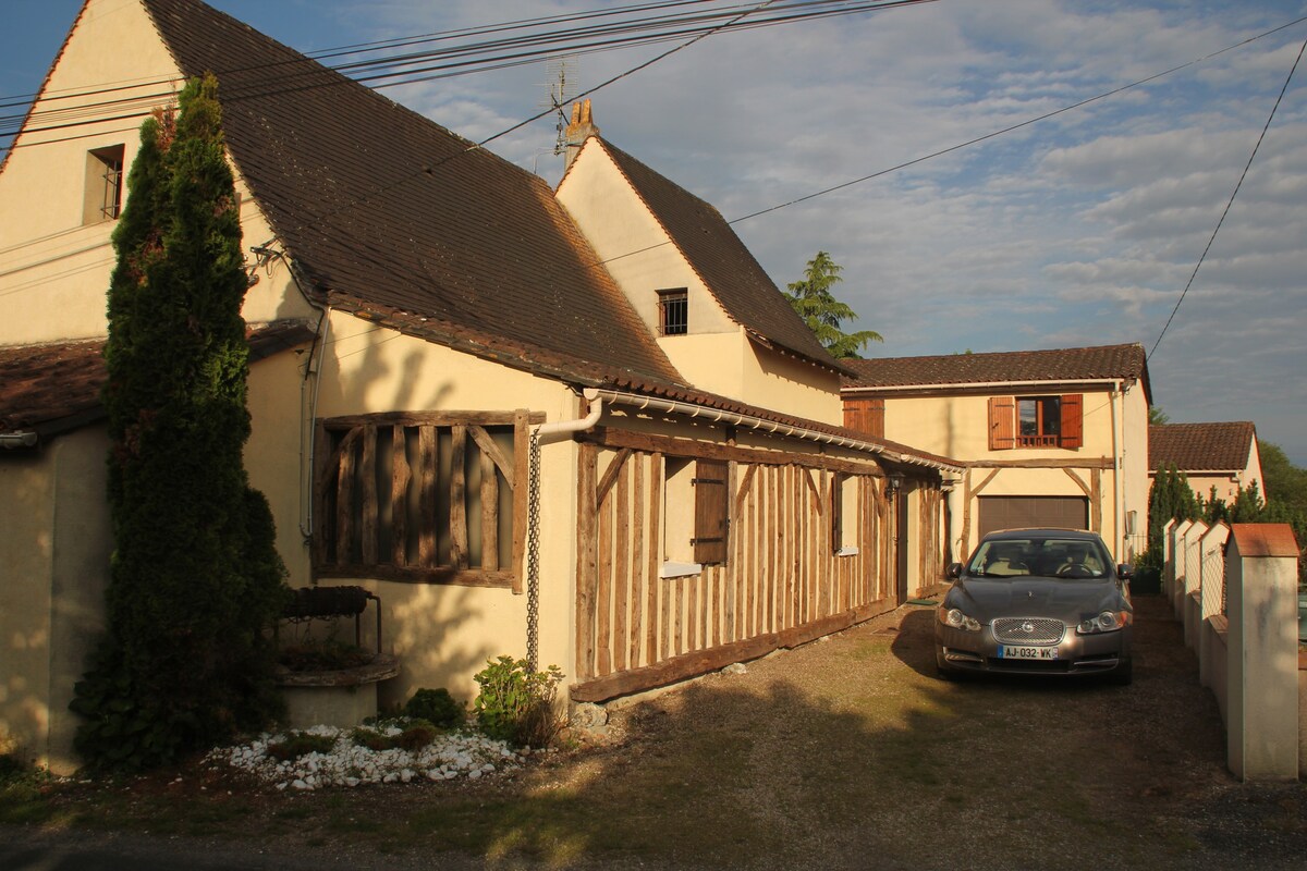 maison de caractères