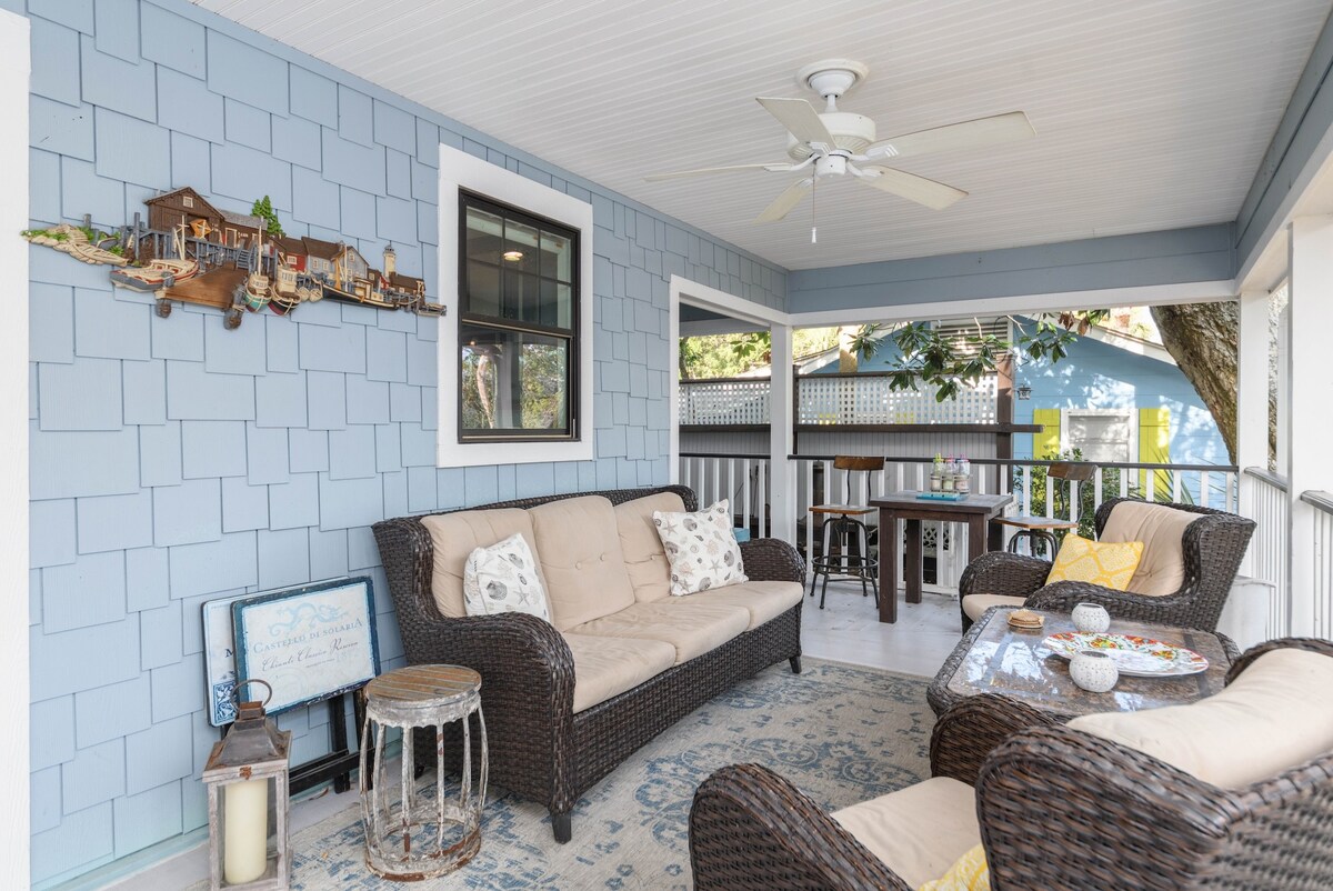 Cottage with Outdoor Shower, Fire Pit and Porch!