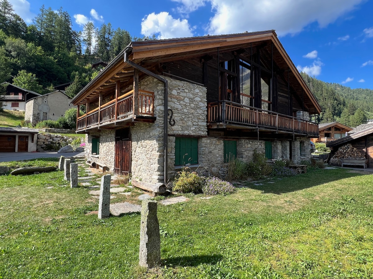 La Ferme des Frasserands by Hip Chalets