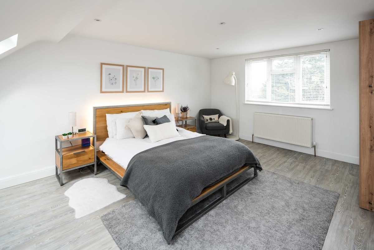Contemporary 5 Bedroom with Garden North Finchley