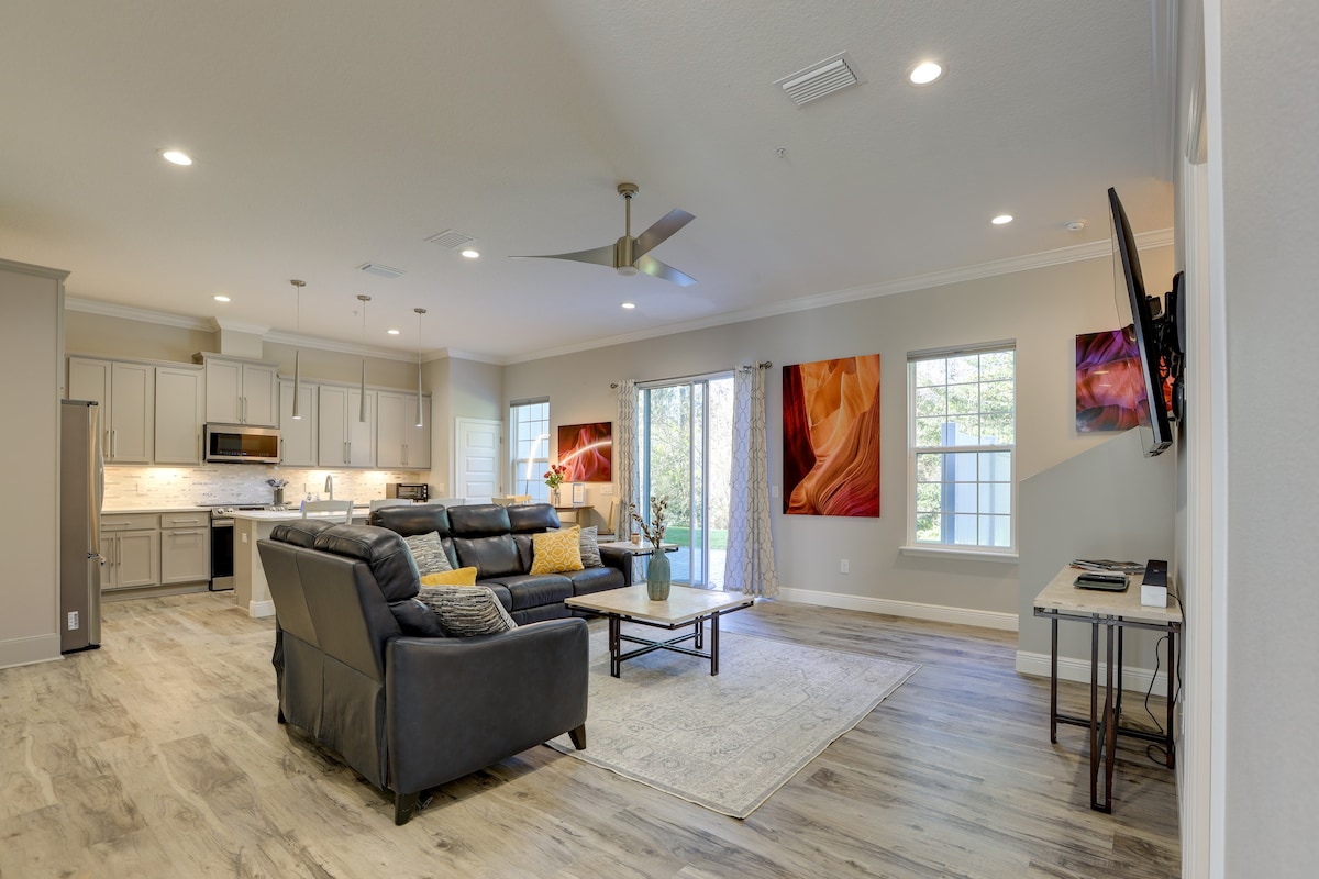 Vibrant Ocala Townhome: Close to Golf Club & WEC!