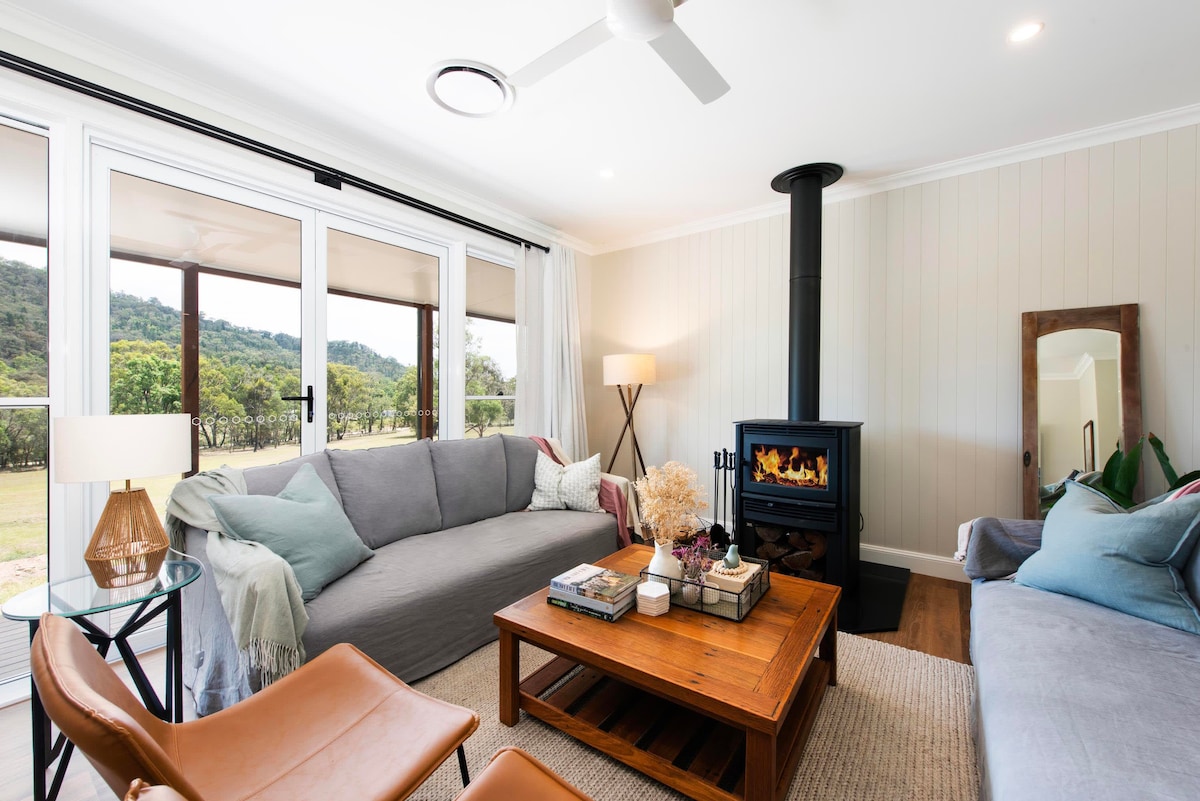 Lazy Frog Lodge: Mudgee country luxury near town