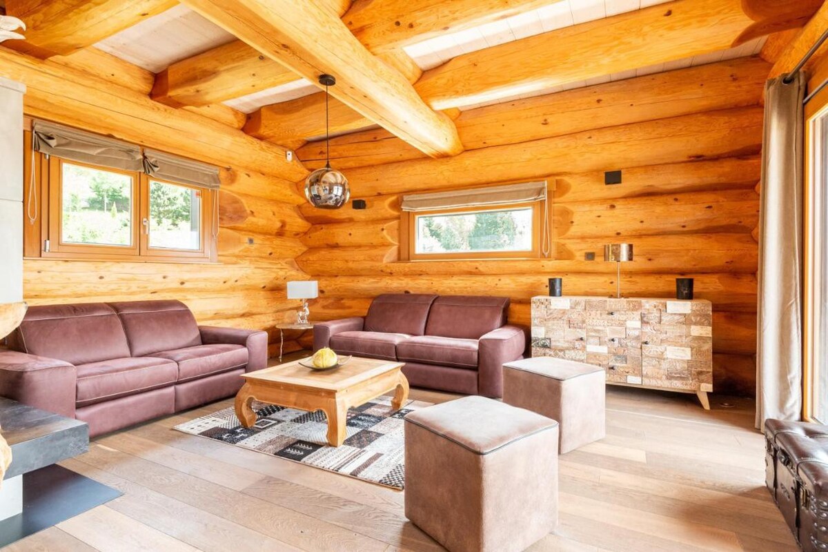 Architectural marvel, log cabin Whistler