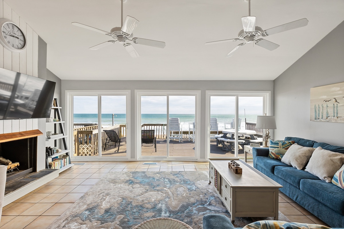 Take Me A Wave | Oceanfront + Game Room!