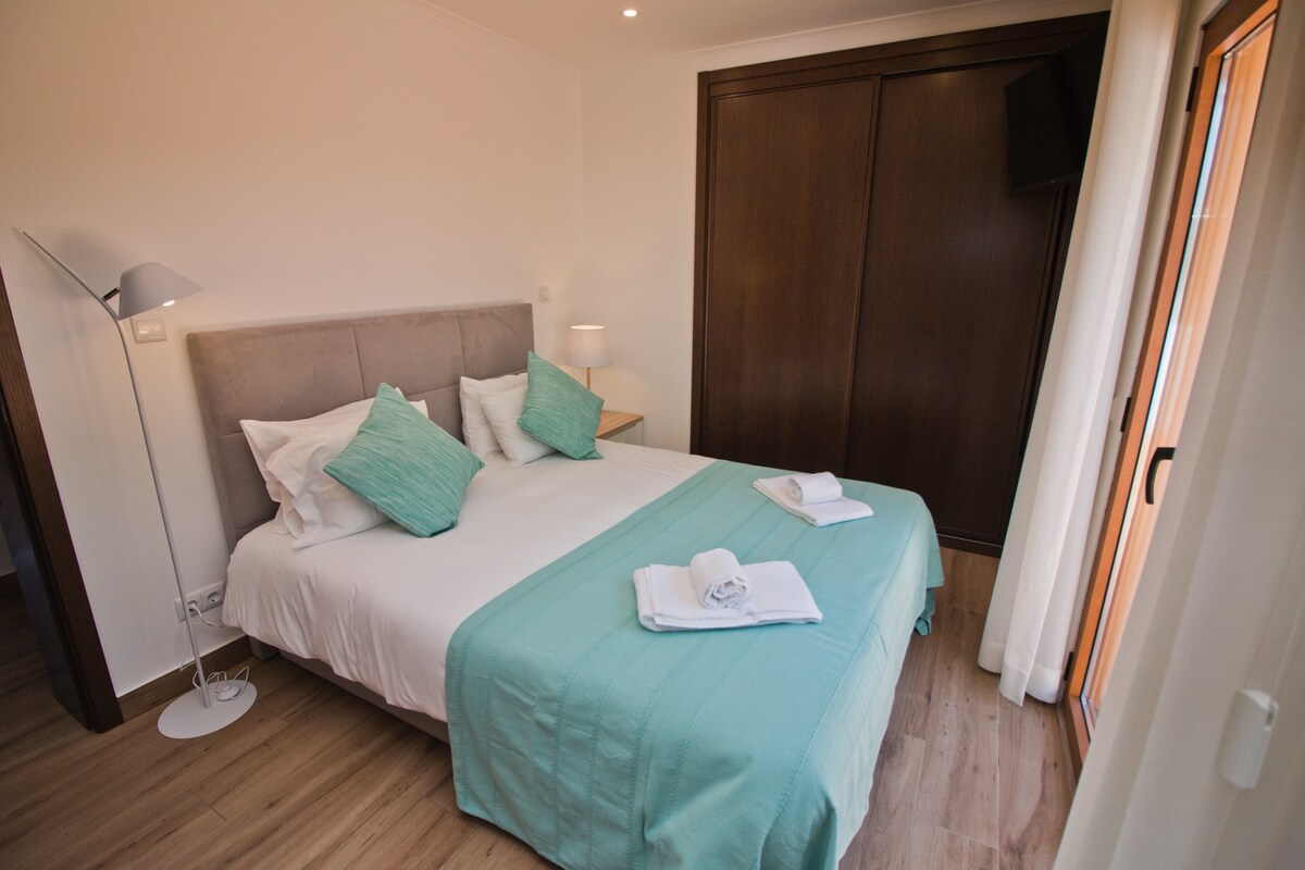 Ladeira 5-Cama de casal-Double room-Romantic-Priva