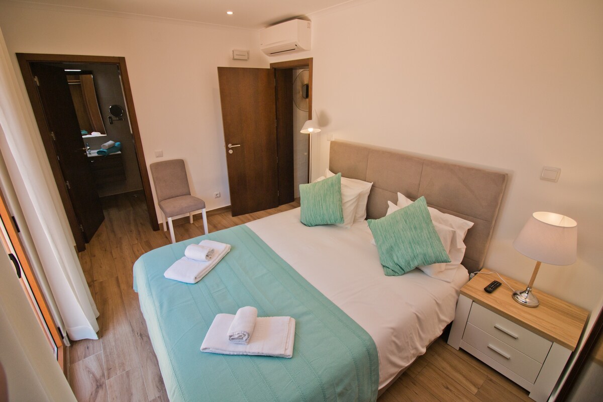 Ladeira 5-Cama de casal-Double room-Romantic-Priva