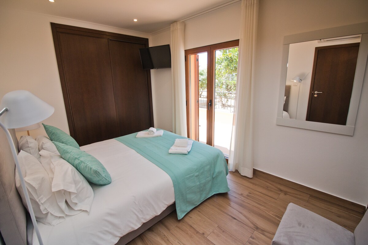 Ladeira 5-Cama de casal-Double room-Romantic-Priva