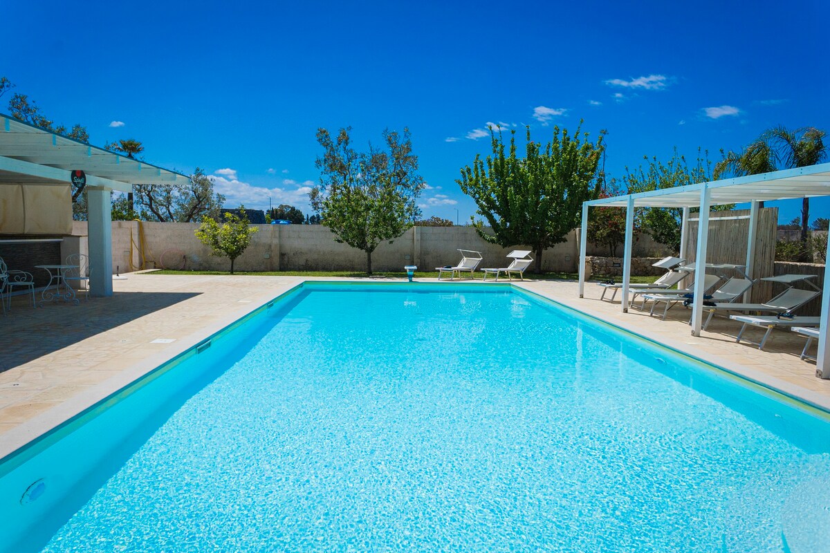 Villa El Capitano with garden and pool