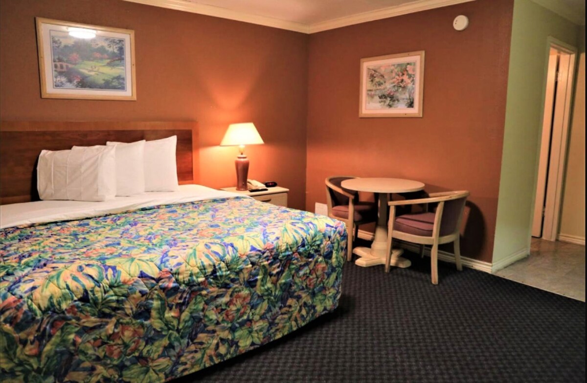 Great Value, Quality Stay! Pets are Welcome!