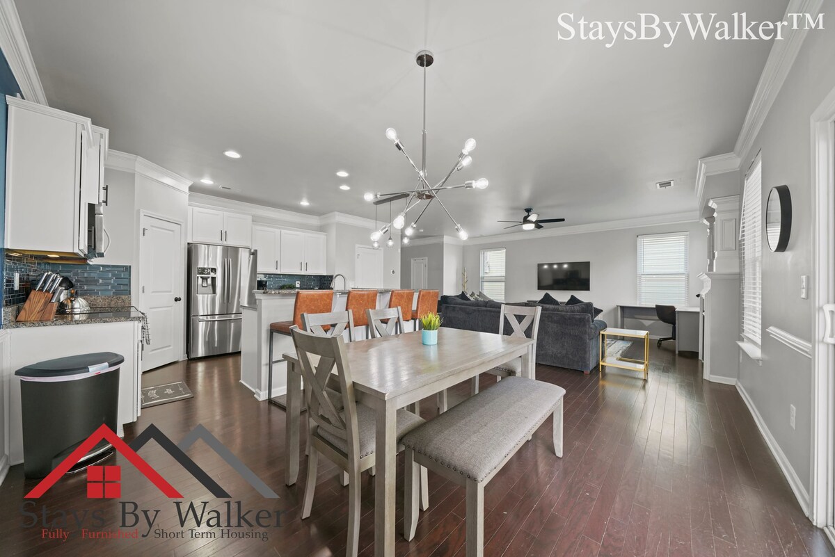 StaysByWalker 4BR Home - Monthly Rental