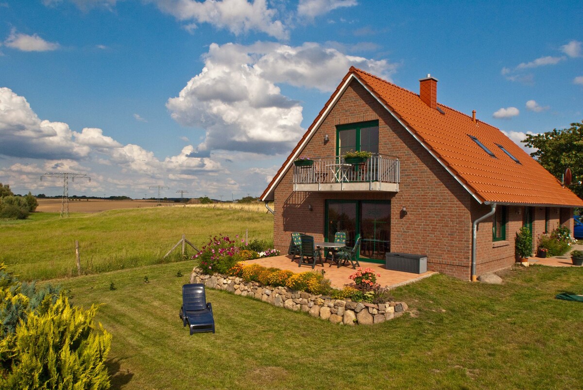 Großes Ferienhaus mit Seeblick