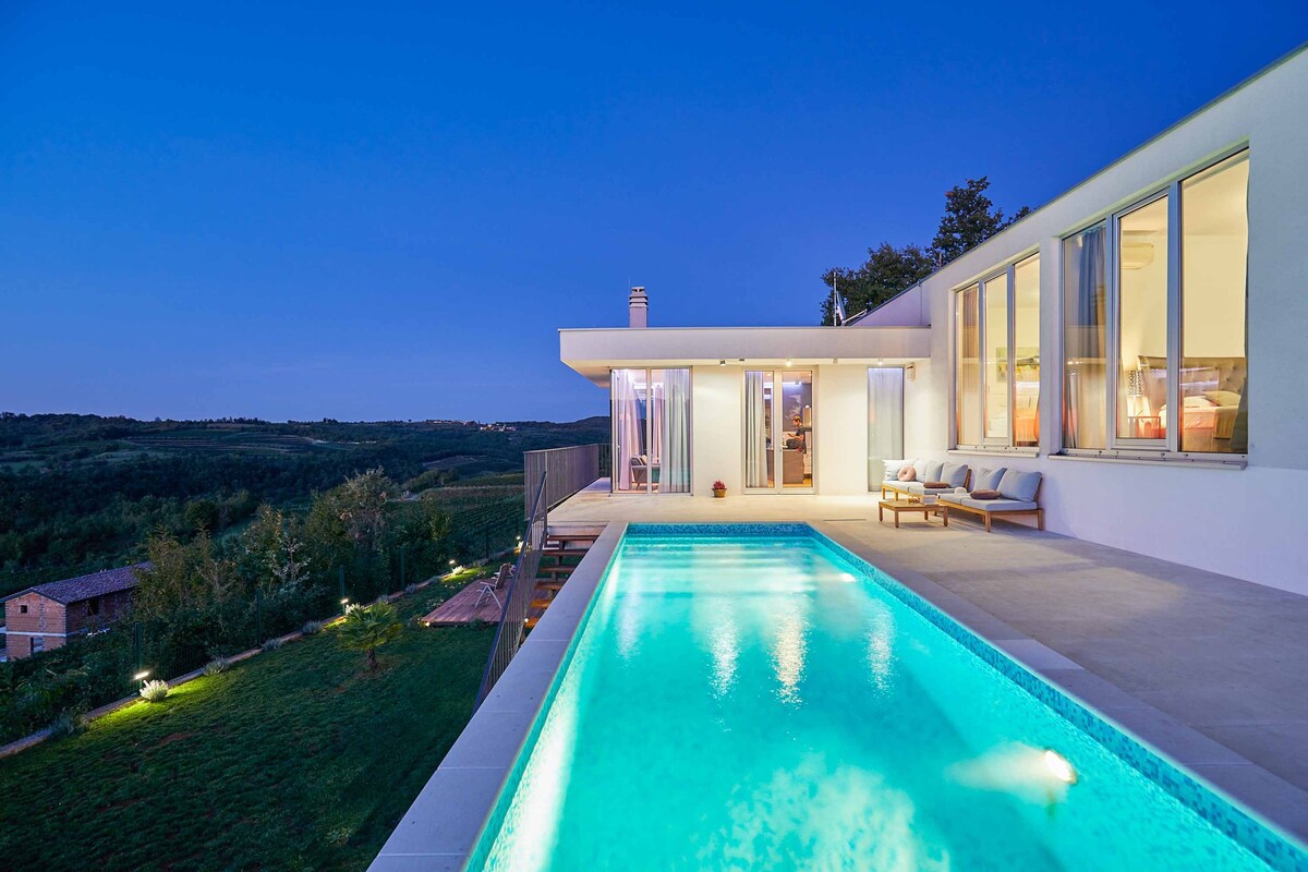 Villa Embrace of Luxury