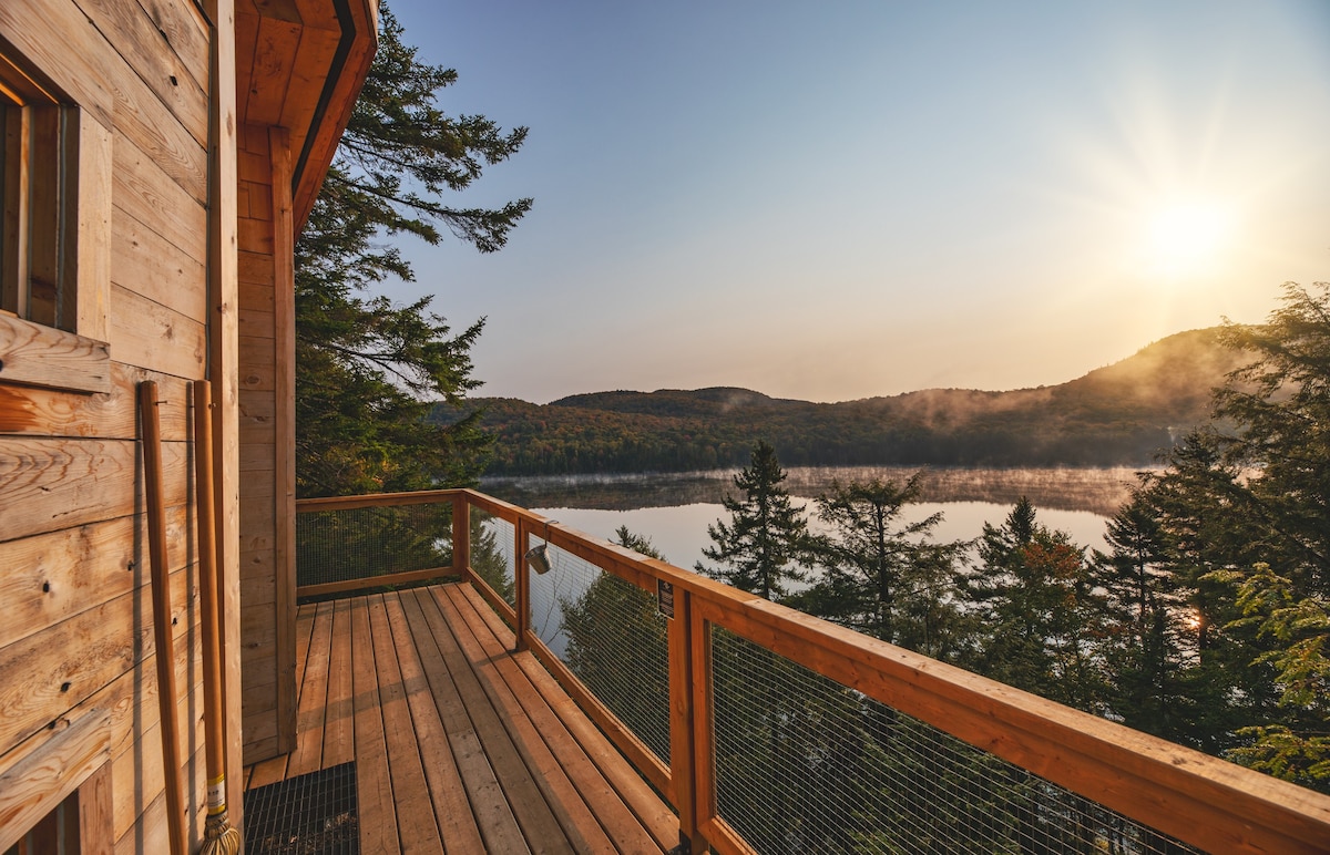 The Cliff house - Treehouse 18 at Les Refuges