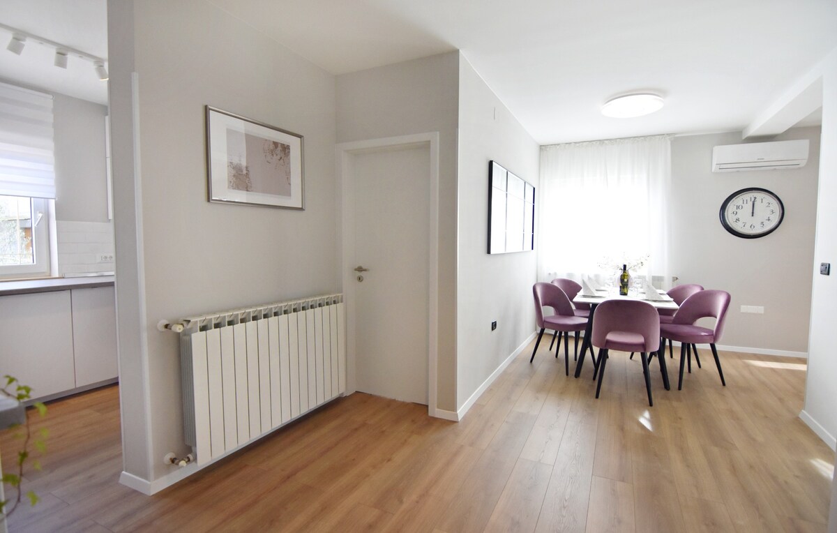 A-22453-a Two bedroom apartment with terrace