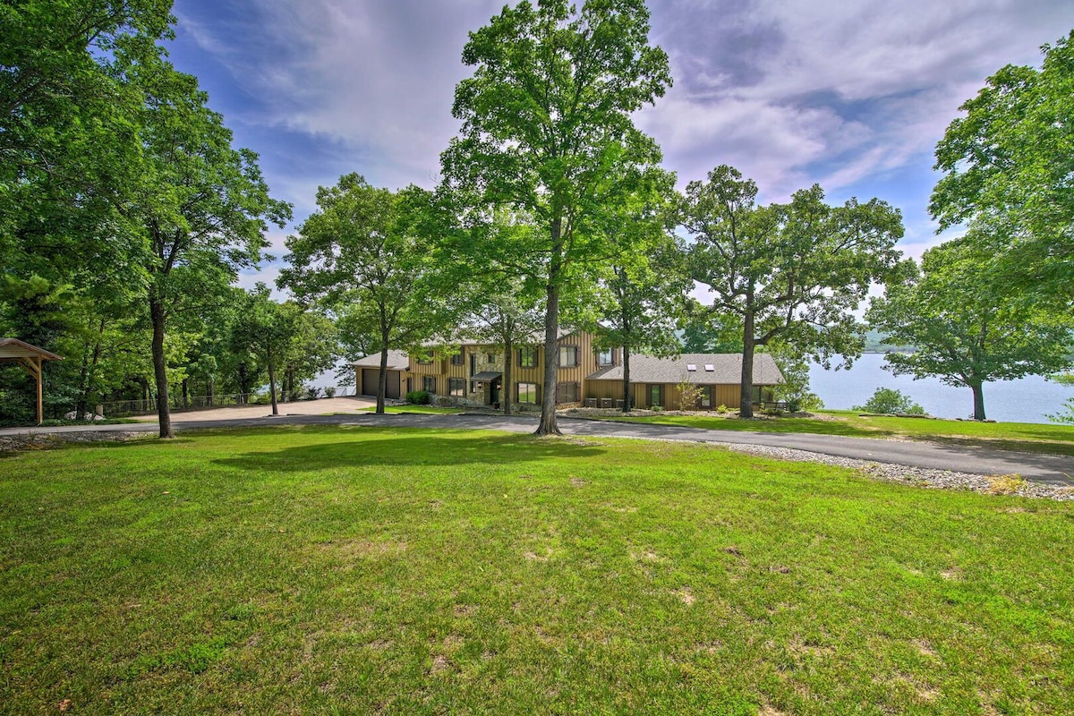 Pvt Pool-Table Rock Lake Access-Hot Tub!