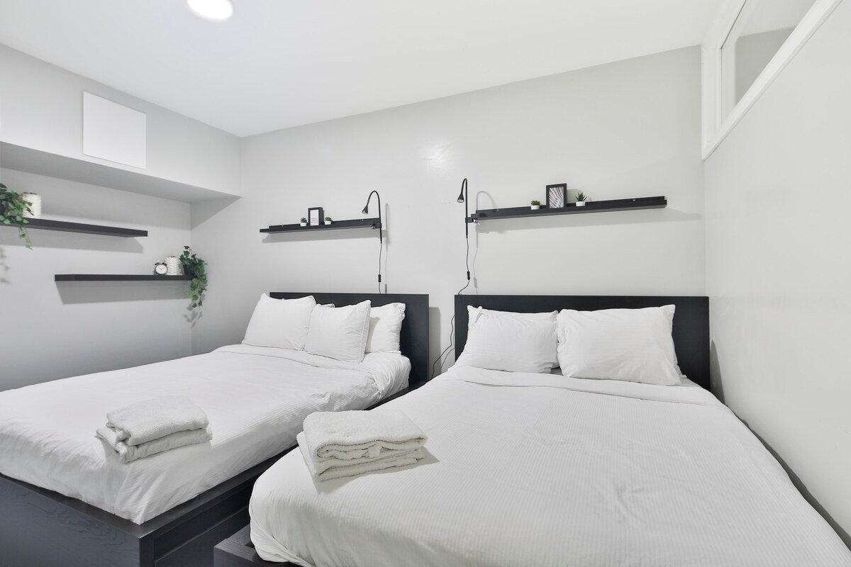 2 Bedroom Basement Hotel Suite Ideal for 6 ppl 104