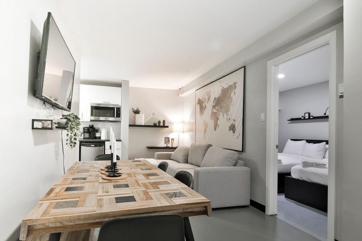 2 Bedroom Basement Hotel Suite Ideal for 6 ppl 104