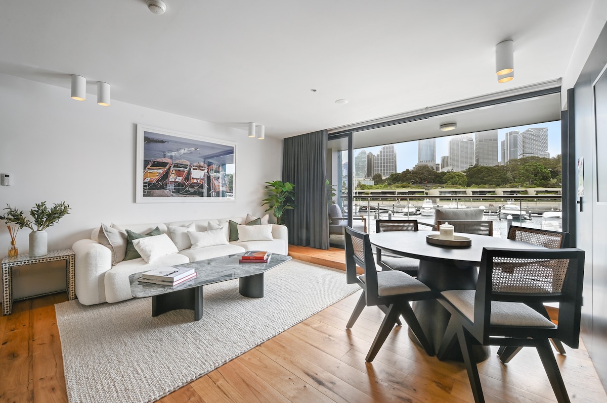 Luxurious Apartment in Finger Wharf Woolloomooloo