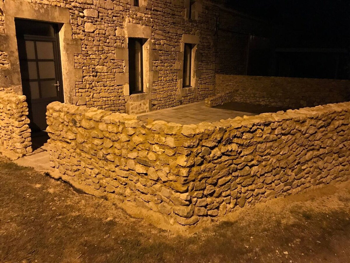 Property for 4 ppl. at Saint-Ciers-sur-Gironde