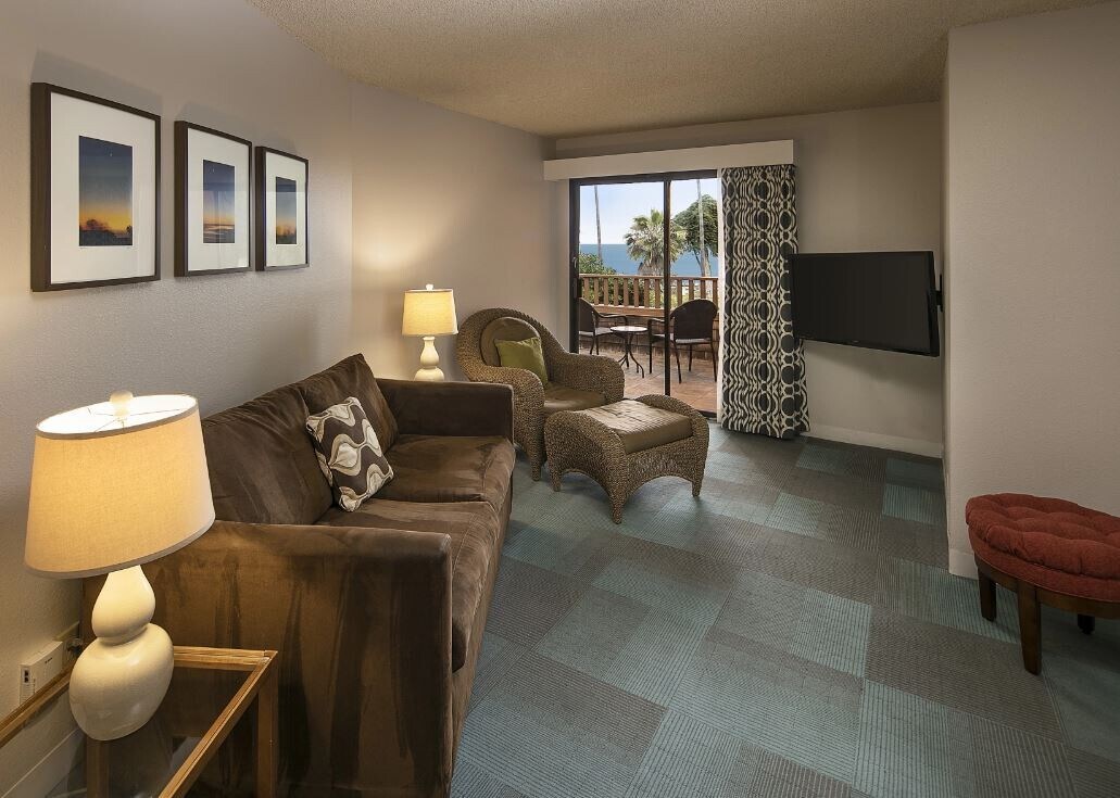 2BR Ocean View Suite at La Jolla Cove Hotel!