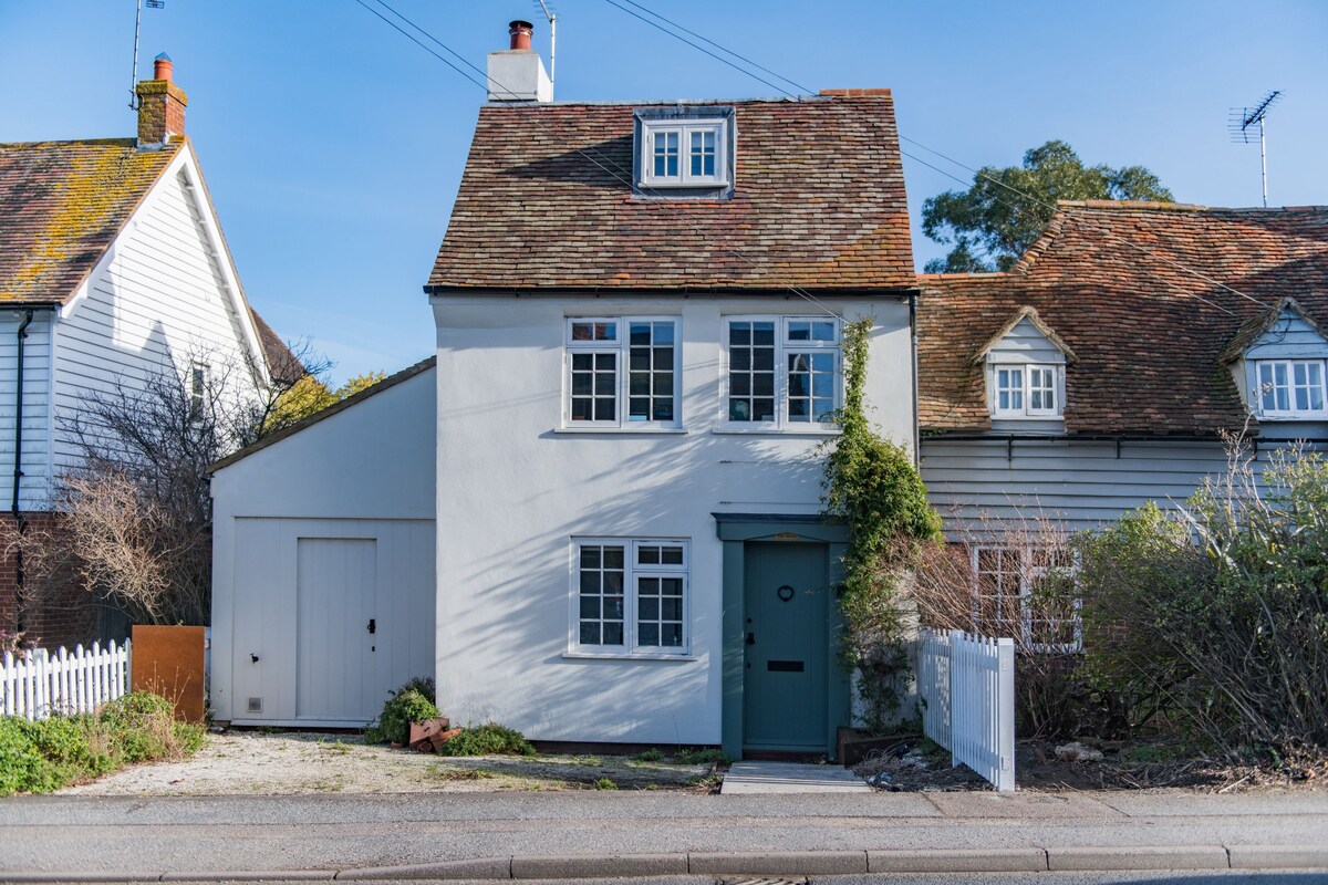 The Modern Cottage