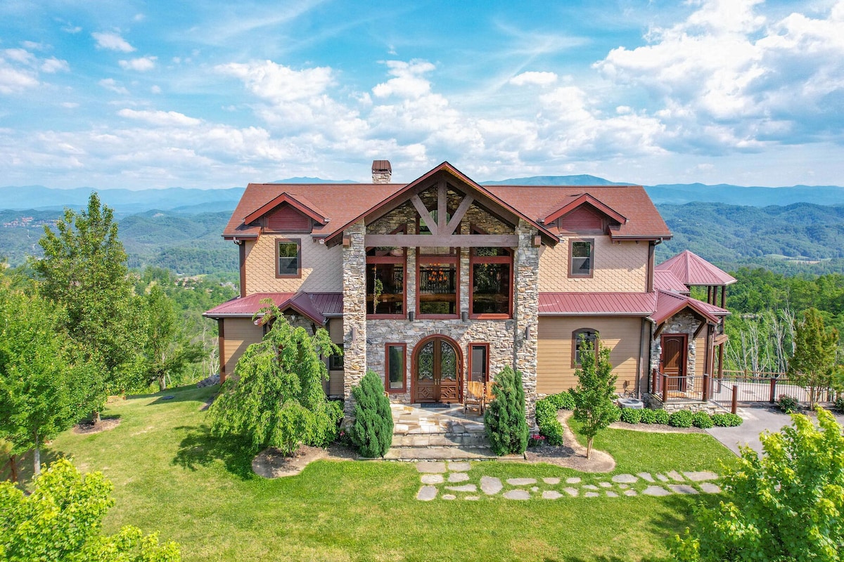 Fine as Wine ~ Stunning Views ~ Luxury 5BR