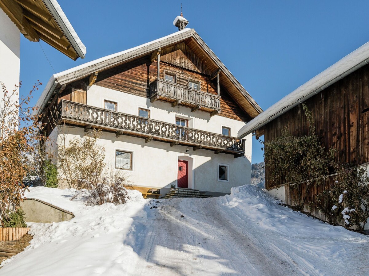 Spacious house near ski area in Sankt Johann